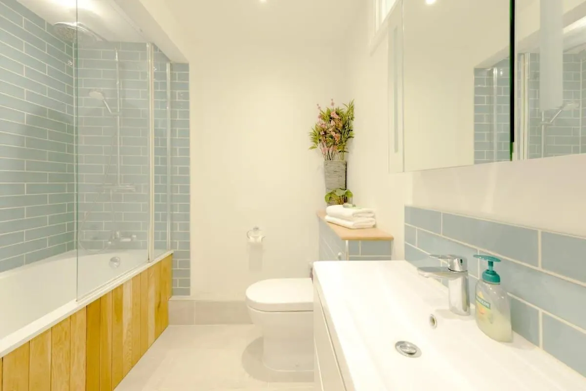 North Street - 2 Bedroom Apartment - Hopewell Bristol